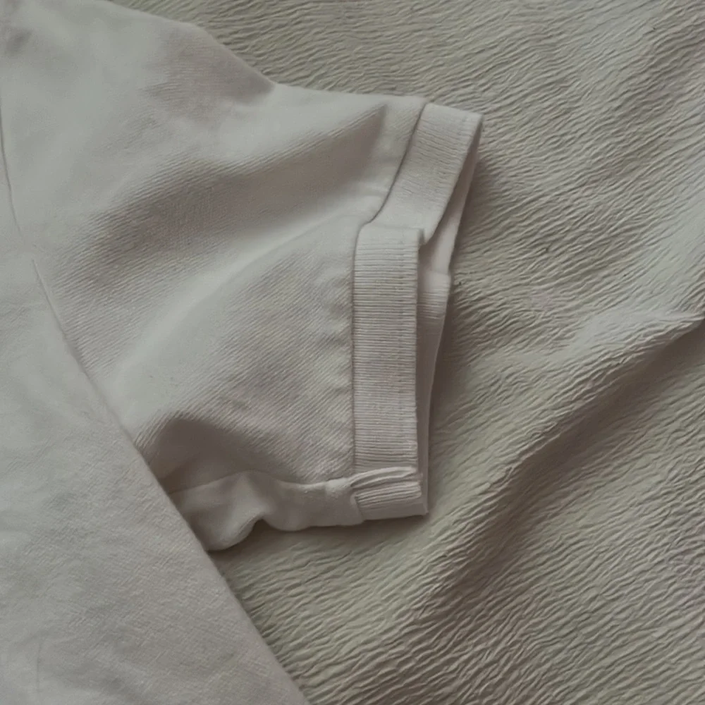 A&F top - Picture 4 of 5